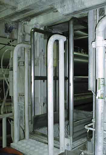 Acc&egrave;s temporaire pour travaux de maintenance - En cours d'utilisation vue de la droite